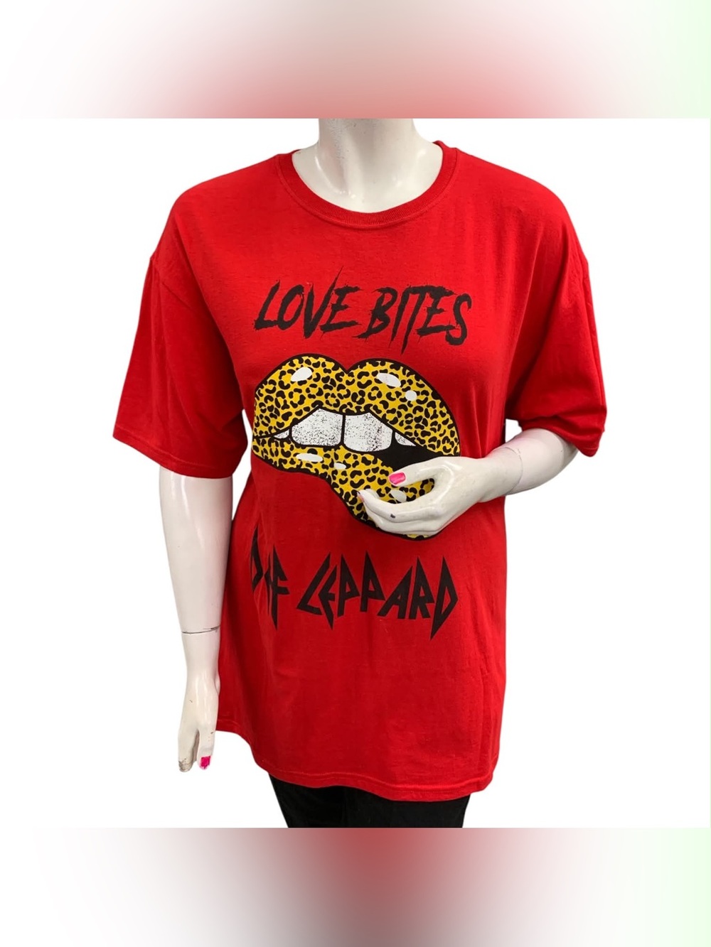 Love Bites Graphic Tee - Red Short Sleeve Size XL
